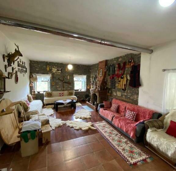 پانسیون Guest House Hyseni