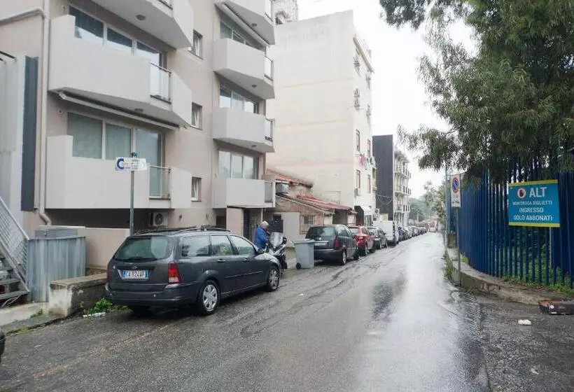 پانسیون Slow Chic Apartment Beb Policlinico