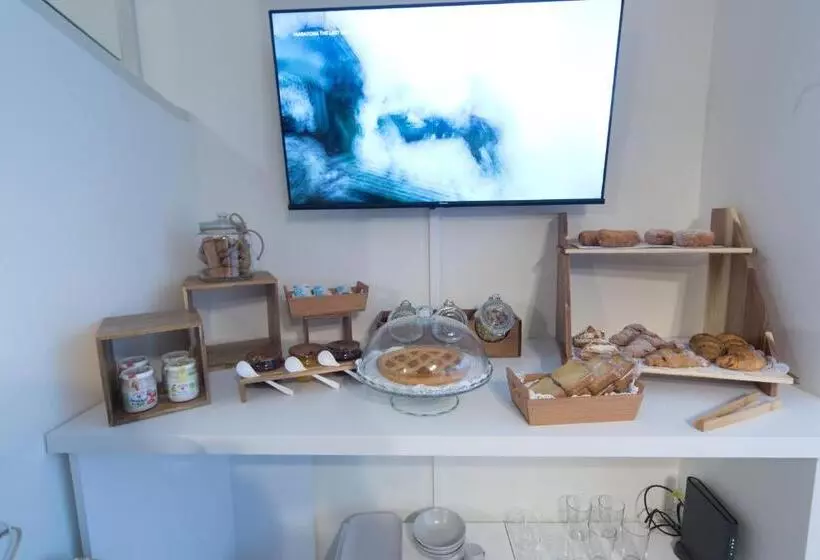 پانسیون Slow Chic Apartment Beb Policlinico