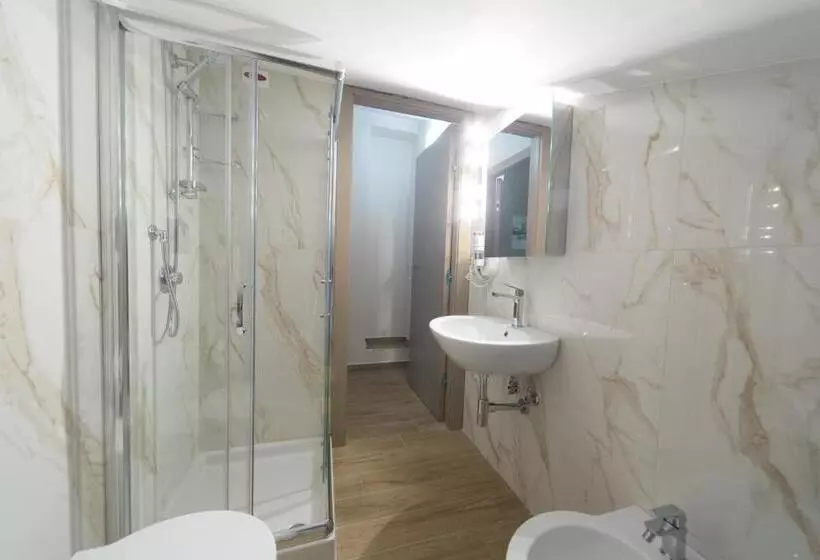 پانسیون Slow Chic Apartment Beb Policlinico