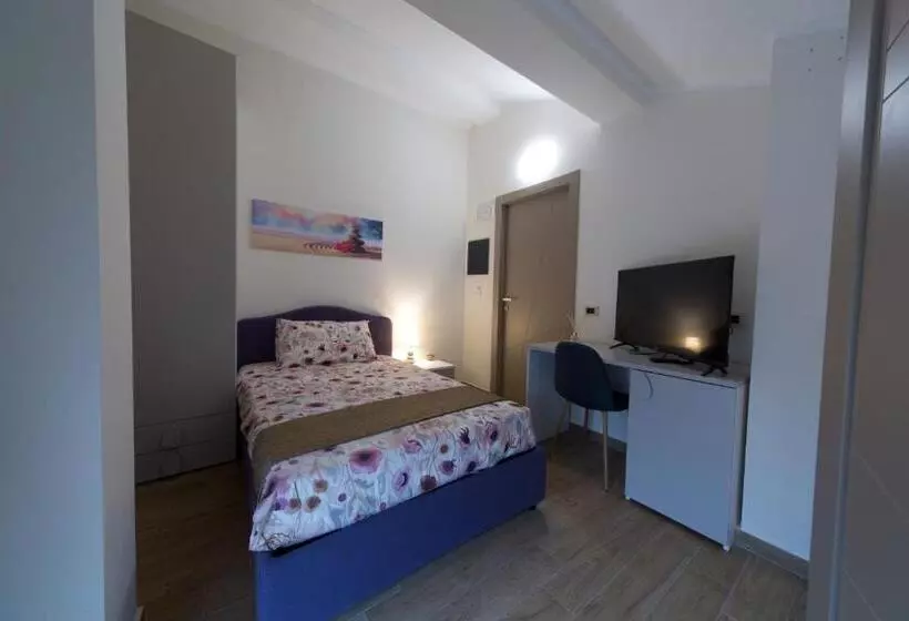 پانسیون Slow Chic Apartment Beb Policlinico