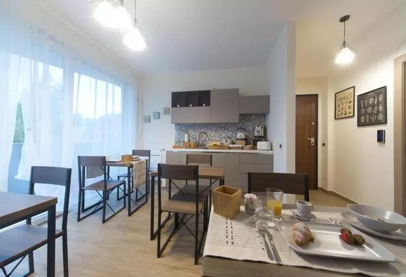 پانسیون Slow Chic Apartment Beb Policlinico