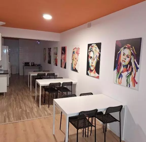 هاستل Arc House Granada