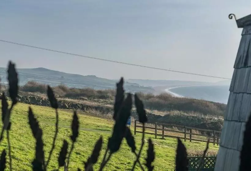 Chesil Beach Lodge Burton Bradstock Dorset Dt64rj