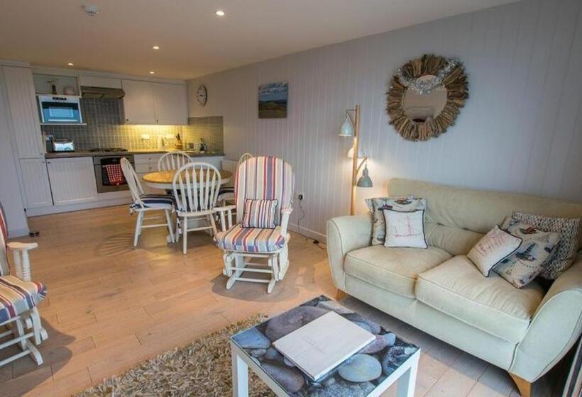 Chesil Beach Lodge Burton Bradstock Dorset Dt64rj