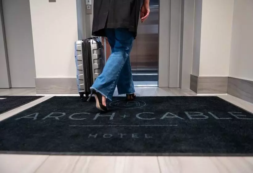 ホテル Arch And Cable