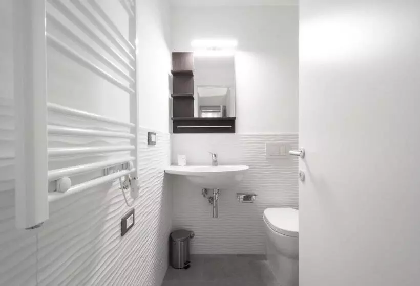 ペンション Finarin Guest House