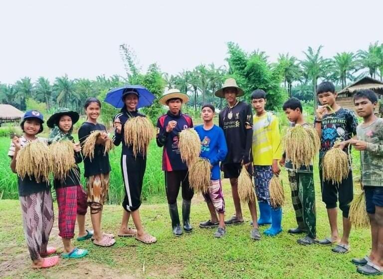 Resort Phonphusang Utopia Farmstay