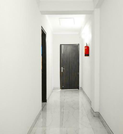 Hotel Dream In Sky   Near Utam Nagar