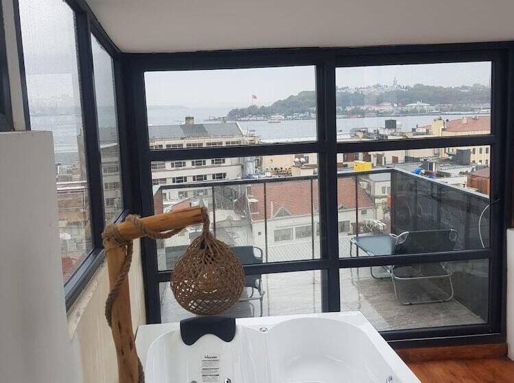 Hotel Kat10 Karaköy