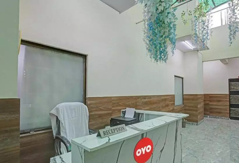 ホテル Oyo Flagship 81119 The Park Plaza Grand