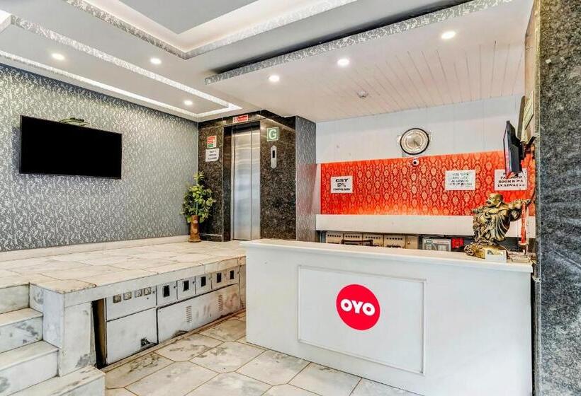 בית מלון כפרי Oyo Flagship 81239 Delhi Palace