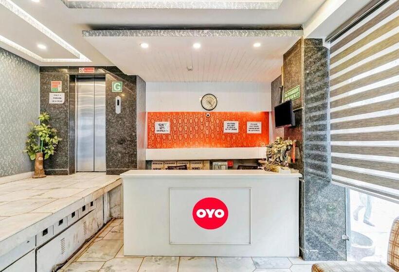 בית מלון כפרי Oyo Flagship 81239 Delhi Palace