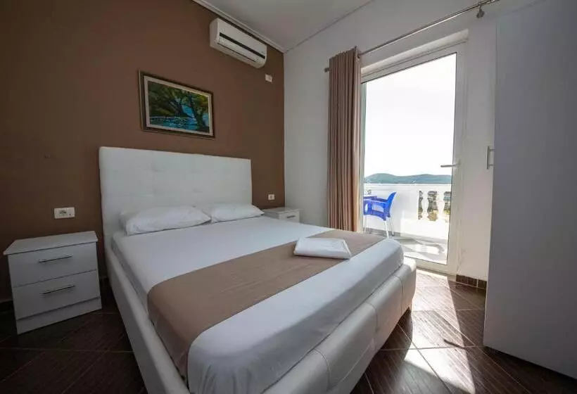 هتل Vale Deti Rooms