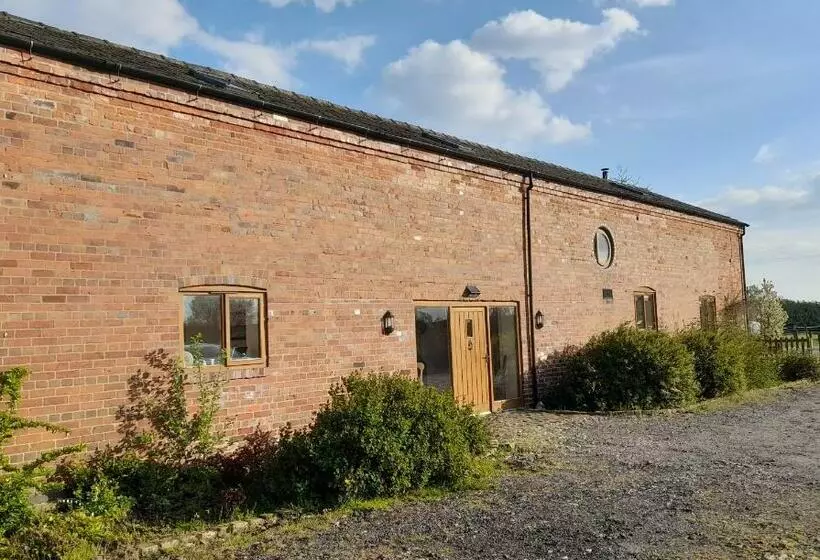 Mile House Barn Bed & Breakfast