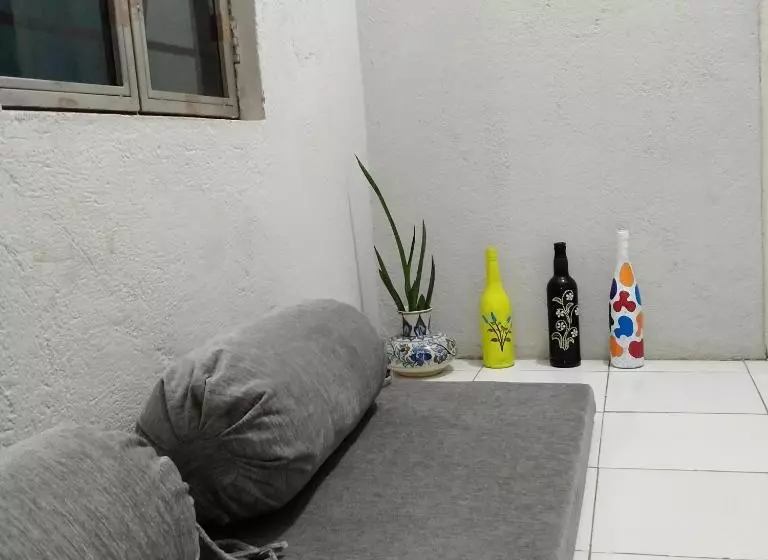 ペンション Traveler House