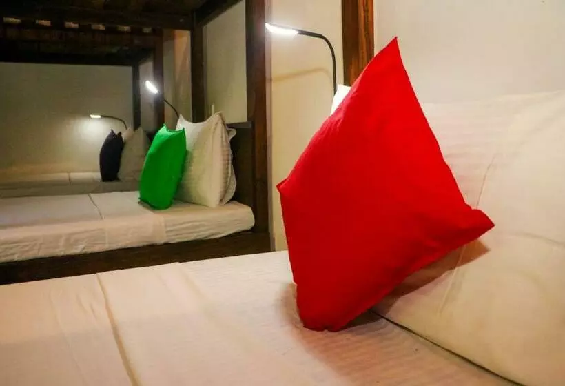Tikuhut Hostel Sigiriya