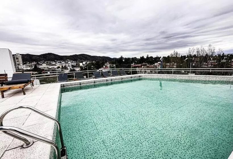 Hotelli Golden Ross Resort & Spa