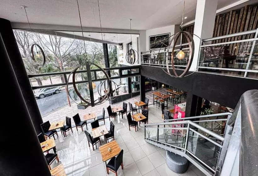 Hotelli Golden Ross Resort & Spa