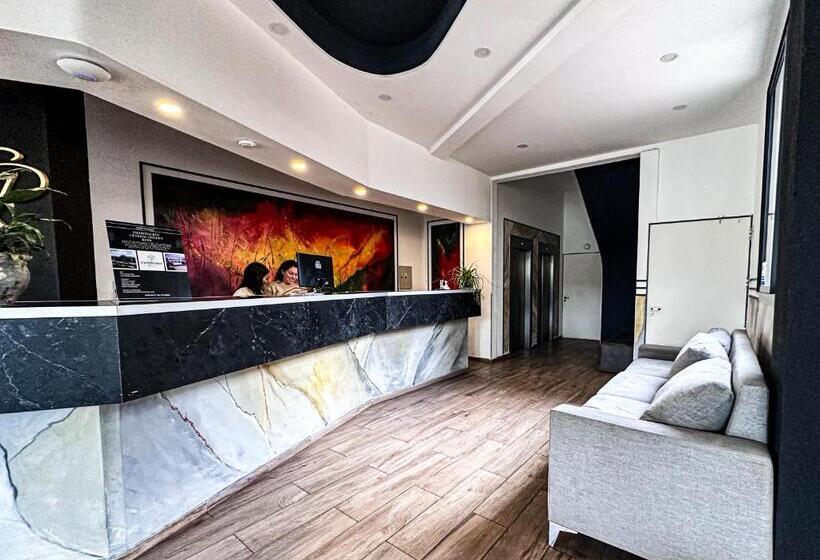 Hotel Golden Ross Resort & Spa