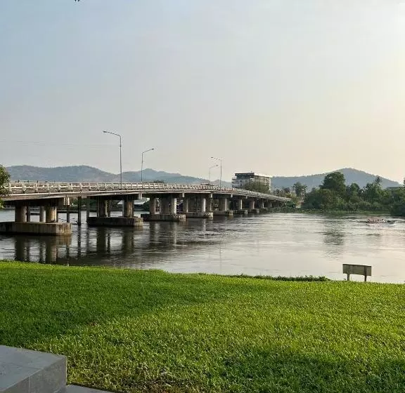 Hotelli Raintree Boutique