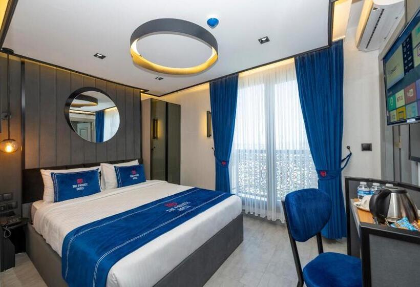 هتل The Private Airport