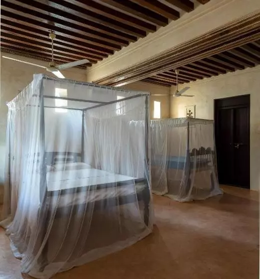 تختخواب و صبحانه Amma S House
