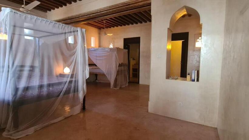 تختخواب و صبحانه Amma S House