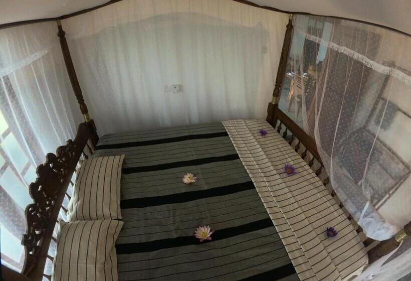 ホテル Jeeva Villa