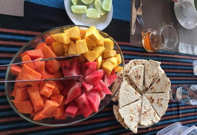 ホテル Jeeva Villa