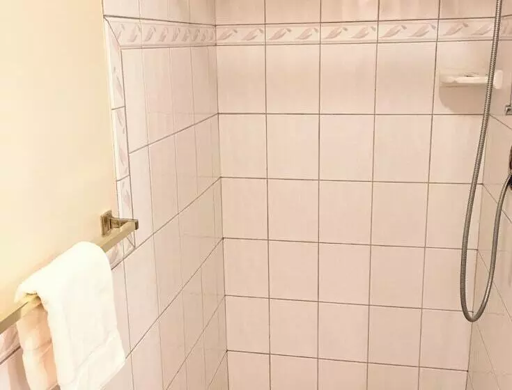 Motelli Naramata Centre