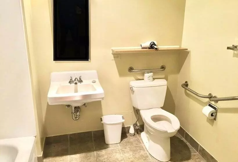 Motelli Naramata Centre