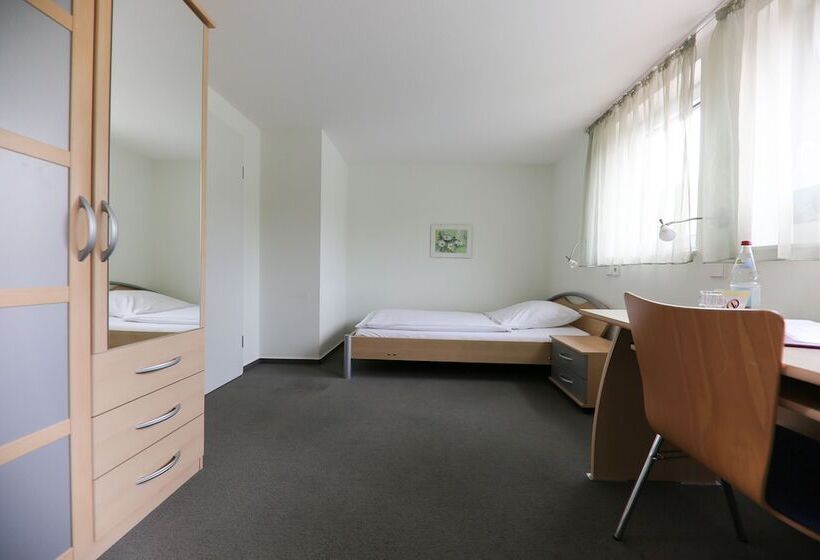 ホテル Albblick Bad Boll