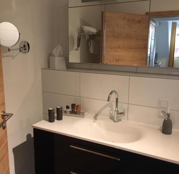 בית מלון כפרי Alter Winzerhof Weisenheim Am Berg E.k