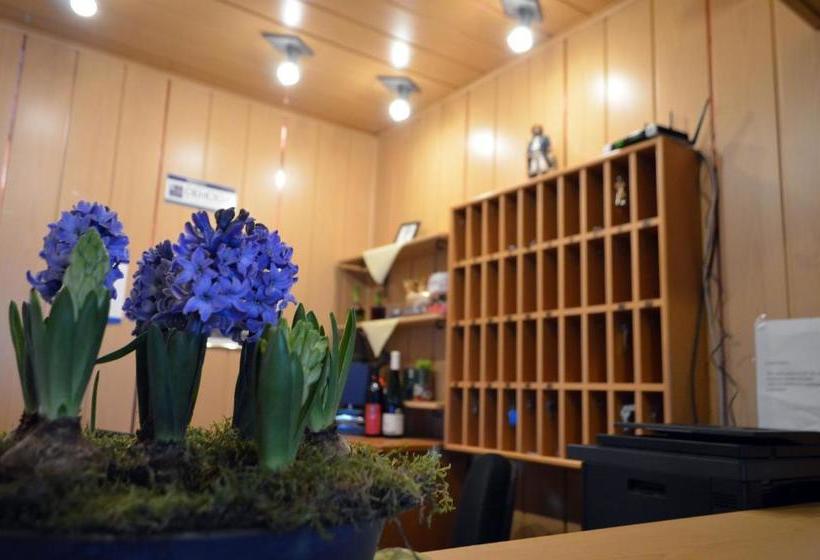 Hotelli Am Alten Hafen