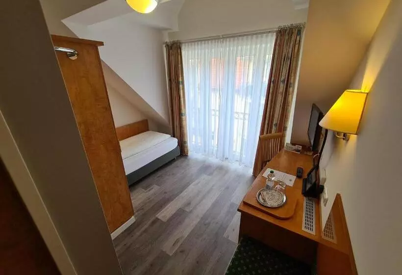 Hotelli Am Klostergarten