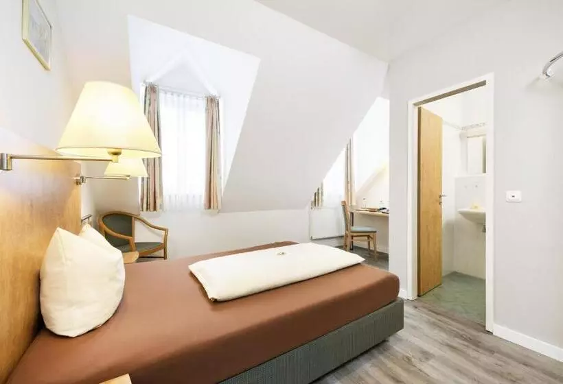 Hotelli Am Klostergarten