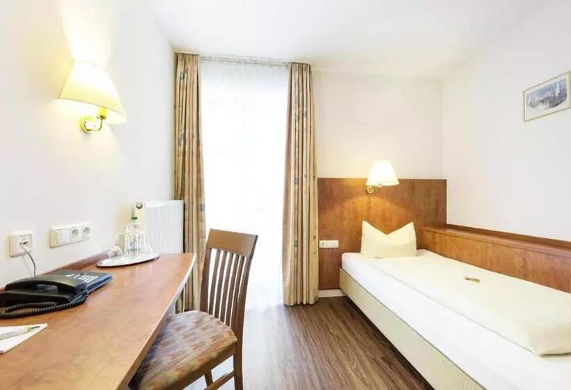 Hotelli Am Klostergarten