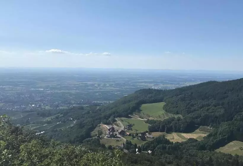 Hotelli Berggasthof Schwarzwaldperle