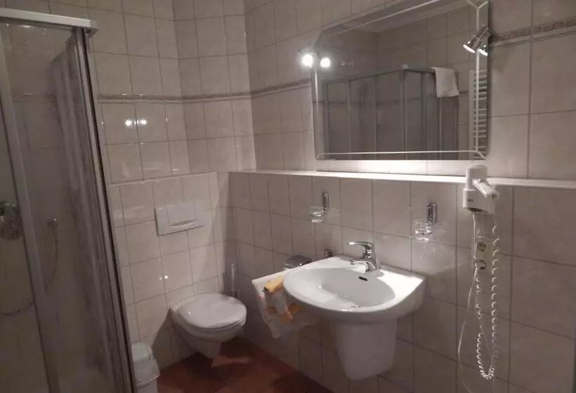 Hotelli Garni Haaster Krug Otte