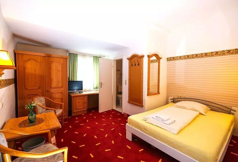 Hotelli Haus Am Walde