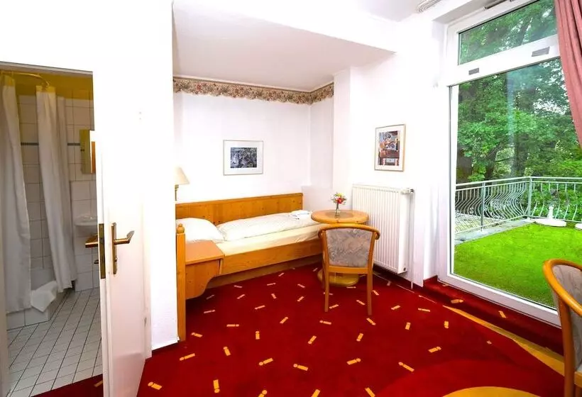 Hotelli Haus Am Walde