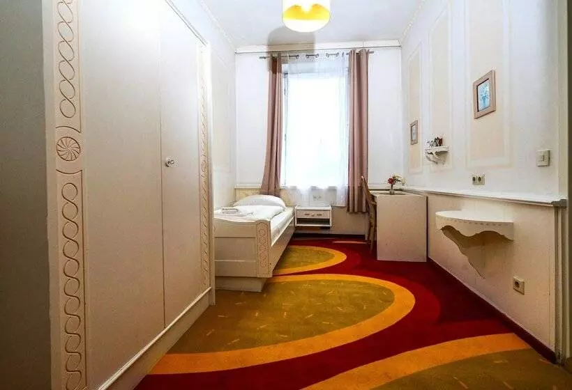 Hotelli Haus Am Walde