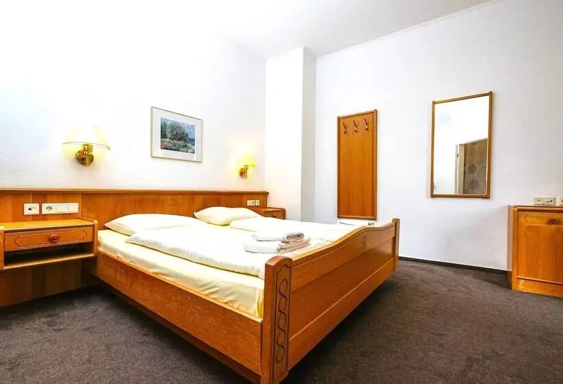 Hotelli Haus Am Walde