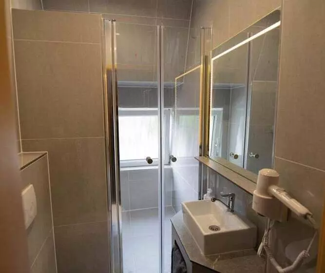 ホテル Heidepension Bispingen