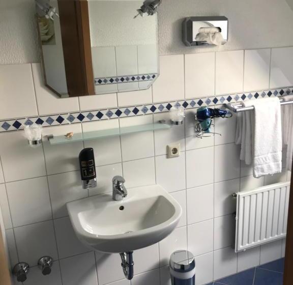 Отель Hennies Hannover Sehnde