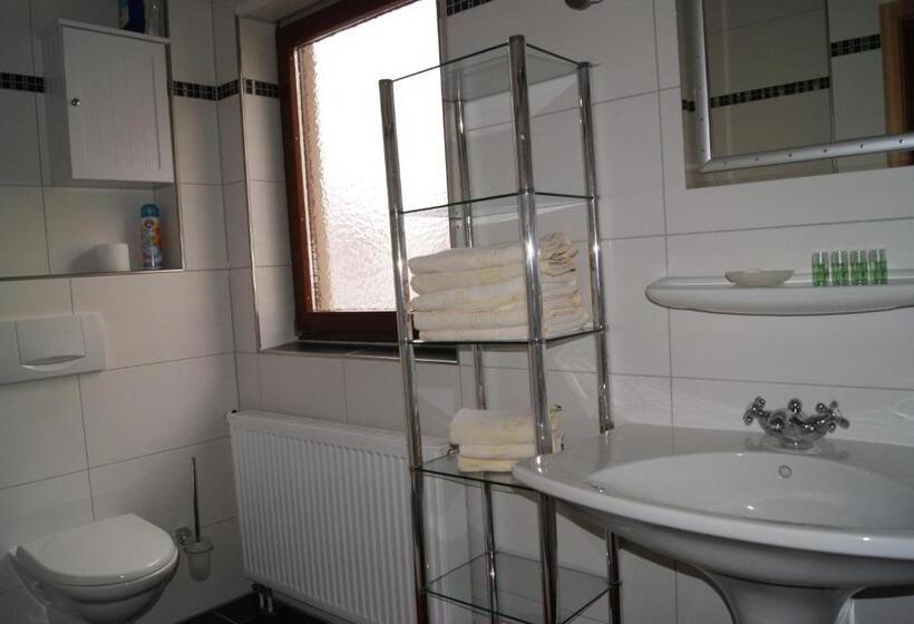 בית מלון כפרי Kugel