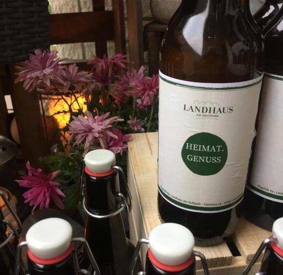 هتل Landhaus Am Golfpark Inhaber Marko Nolden