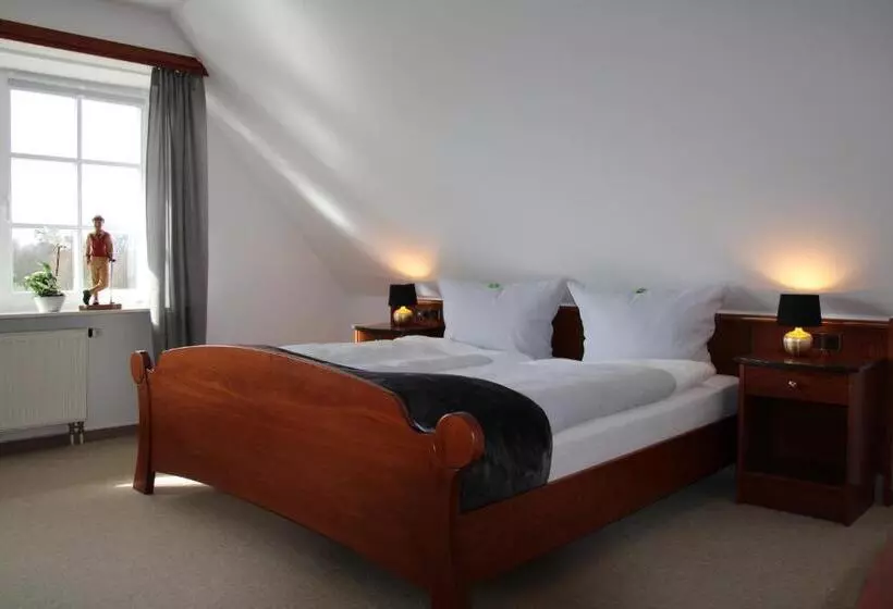 Hotelli Landhaus Am Golfpark Inhaber Marko Nolden