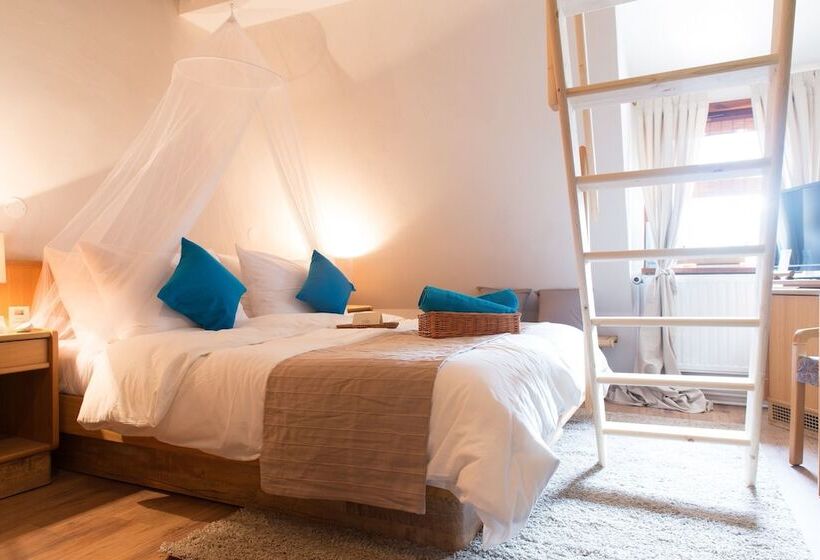 בית מלון כפרי Lodge Seaside Boutique